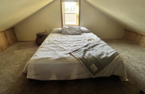 Rochester Hills House | Peaceful Rochester Home, Quiet and Charming!