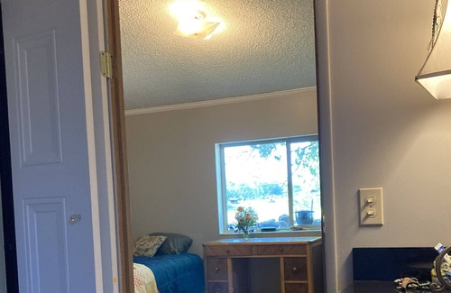 Eagle Point House | Peaceful Rural country setting Near Crater Lake, Rogue River, Mountains