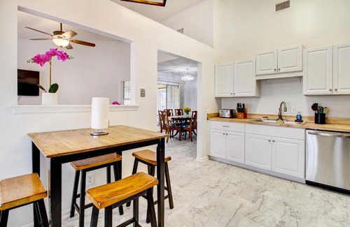 Whitemarsh Island House | Peaceful Savannah Home - 11 Mi to Beaches!