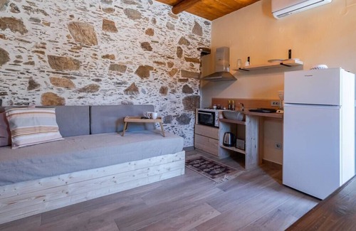 Livadia House | Peaceful, Seaview Plagia Room 1