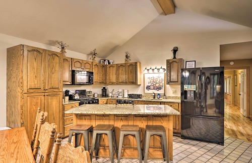 Rising Fawn House | Peaceful & Secluded Home w/Private Fire Pit!