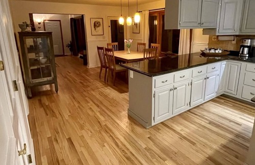 Saratoga Springs House | Peaceful Spacious Home - 7 miles from Racetrack, Downtown Saratoga