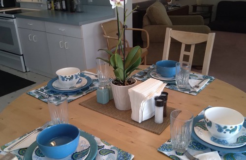 Ridgewood House | Peaceful Spot Open for You! 15-Mins to RDU & everything Raleigh! Book Instantly!