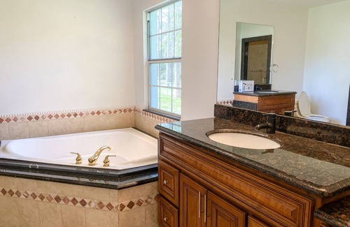 Biggar Apartment | Peaceful Suite In The Heart Of Fort Myers