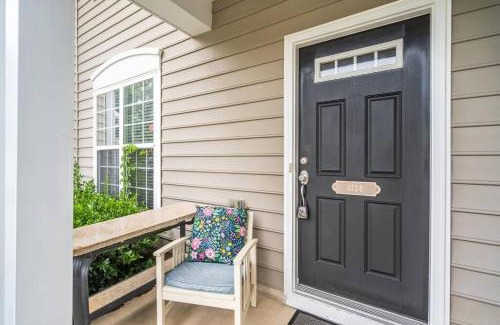 Durham Apartment | Peaceful, townhome in Hope Valley Farms