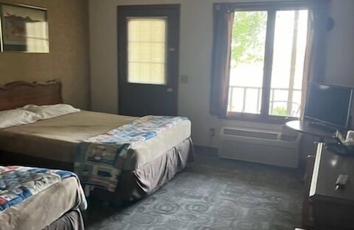 Golconda House | Peaceful Place Surrounded By Nature