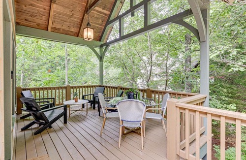 Cashiers House | Peaceful Vacation Rental with Deck 5 Mi to Cashiers