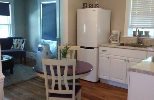 Wells River Apartment | Peaceful View Guest Apartment in Historic Victorian Building