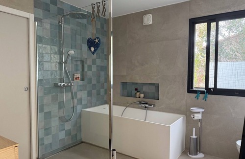 Baillargues Villa | Peaceful Villa with Pool, Massane Golf Course Villa on the golf course, swimming pool