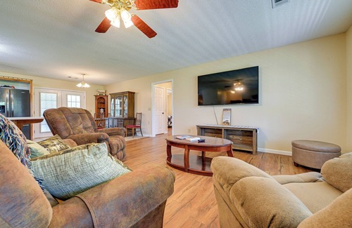 Warm Springs House | Peaceful Warm Springs Home w/ Pool Access!