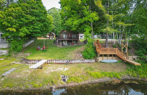 Alger House | Peaceful Waterfront Cabin on Tittabawassee River!