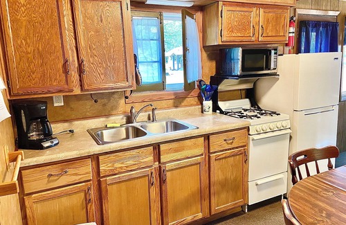 St Germain Cabin | Peaceful Waters Cabin Sleeps 4