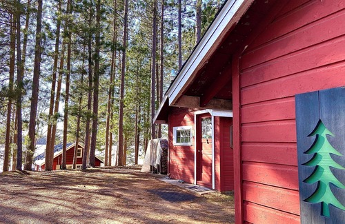 St Germain Cabin | Peaceful Waters Cabin Sleeps 4