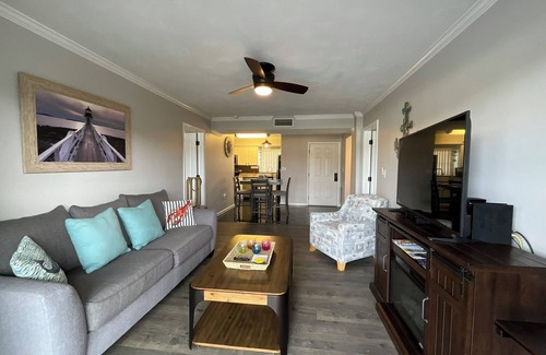 Socastee Condo | Peaceful Waterway Oasis on ICW with Pool, Short drive to all local attractions