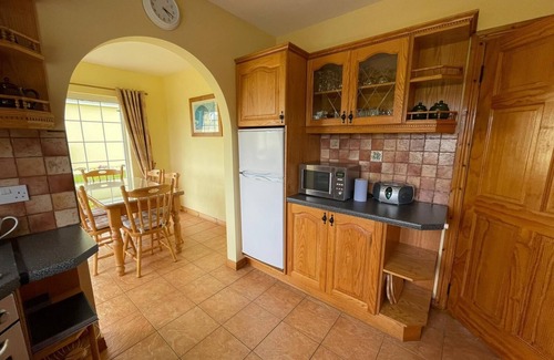 Caragh Cottage | Peaceful with spectacular views of Ring of Kerry on the Wild Atlantic Way,WIFI