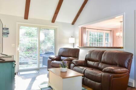 Yarmouth Port House | Peaceful Yarmouth home with thoughtful touches