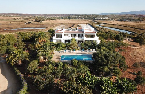 Vale da Lama Villa | Peacefull 4 persons apartment, Ocean view, Beach is 5 km