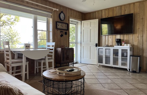Hot Springs Condo | Peacefull Lake Get-Away
