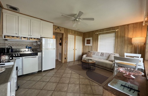 Hot Springs Condo | Peacefull Lake Get-Away