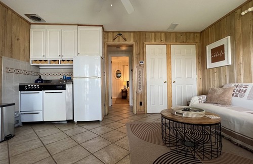 Hot Springs Condo | Peacefull Lake Get-Away