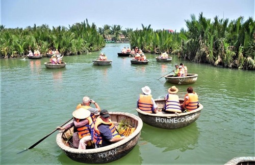 Hoi An City Centre Villa | Peacefully 5 BR villa on quiet Hoi An river resort
