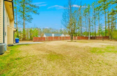 Sandtown House | Peach City Oasis Atl near Aquarium, Truist Park