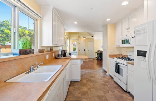 San Luis Obispo House | Peach Street Bungalow