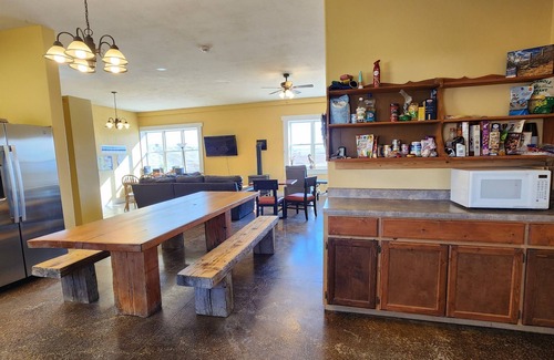 Montrose House | Peach Valley Oasis and Moto Ranch: The new Gunnison Gorge Basecamp