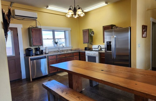 Montrose House | Peach Valley Oasis and Moto Ranch: The new Gunnison Gorge Basecamp