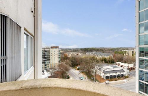 Colonial Homes Apartment | Peachtree Palace