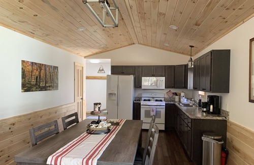 Irons Cabin | Peacock Trail Cabin #1