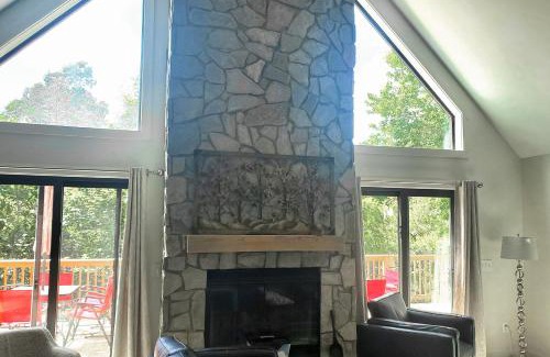 The Peaks at Lake Lure House | Peak-A-Boo