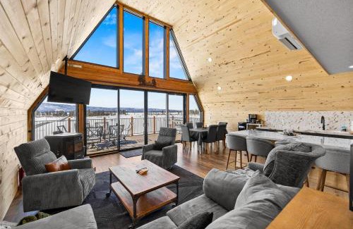 Donnelly House | Peak-A-View - Beautiful pet friendly A-frame on 2 acres w/panoramic views and trailer parking