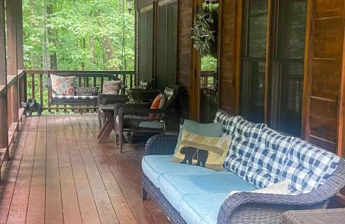 Sky Valley House | Peak and Pond Retreat