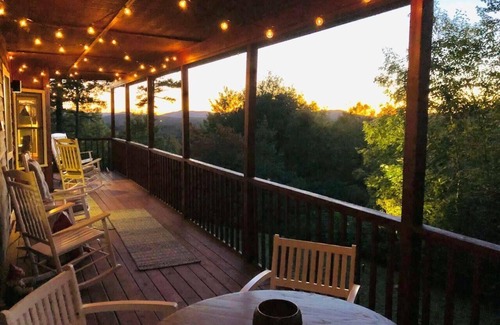 Murphy Cabin | Peakery Pines Nantahala Forest Mountain Escape in Western North Carolina
