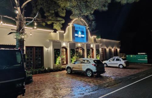 Lansdowne Hotel | Peaks And Pines Resort