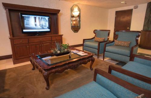 Downtown St. Louis Hotel | Pear Tree Inn St Louis Convention Center