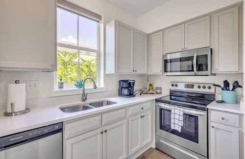 Pass Christian Cottage | Pearl Haven Beach cottage nestled in Pass Christian on the Mississippi Gulf n