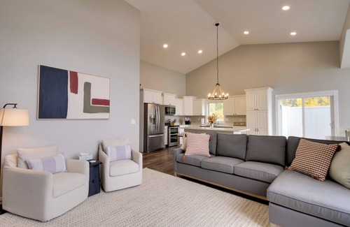 Detroit Lakes House | Pearl Lake Retreat w/Dock & Stunning Views!