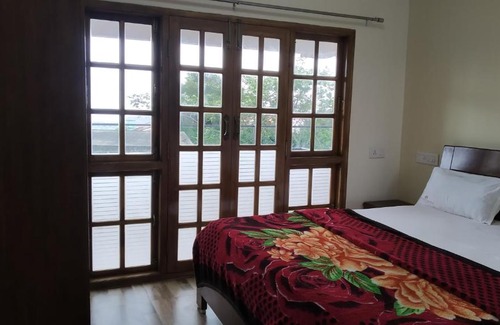 Kodaikanal House | PEARS GARDEN KING SUITE