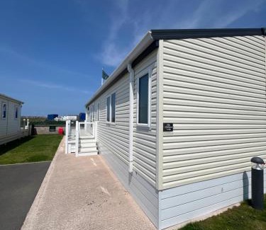 Towyn Resort | Pebble Beach Resort The Donington Lodge