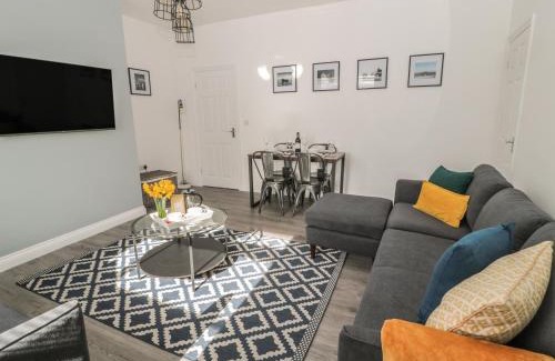 Amble House | Pebble Cove