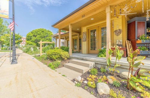 Douglas Condo | Pebble Hideaway-downtown Douglas and close to beach!