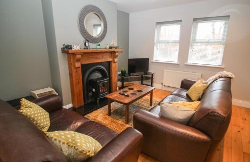Kenmare House | Pebble Lodge