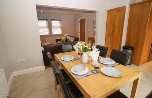 Kenmare House | Pebble Lodge
