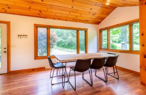 Whittier House | Pebble on The Creek