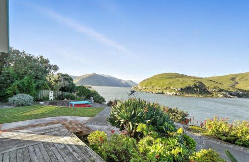 Birdlings Flat House | Pebble Shore Haven - Little River Holiday Home