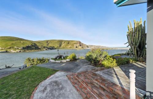 Birdlings Flat House | Pebble Shore Haven - Little River Holiday Home