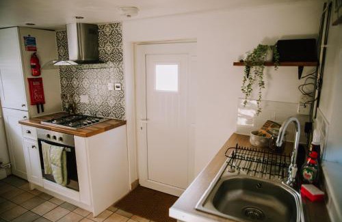 Caister-on-Sea House | Pebbles Cottage