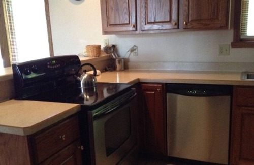 Clymer Condo | Peek'n Peak's Greenwood Forest 2BR Upper Condo